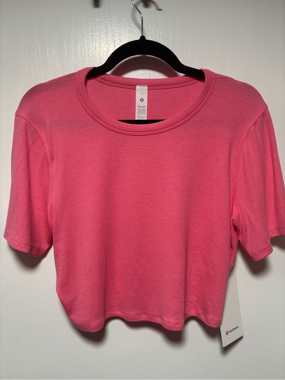 Lululemon athletica Hold tight straight Cropped t-shirt size 14 NWT